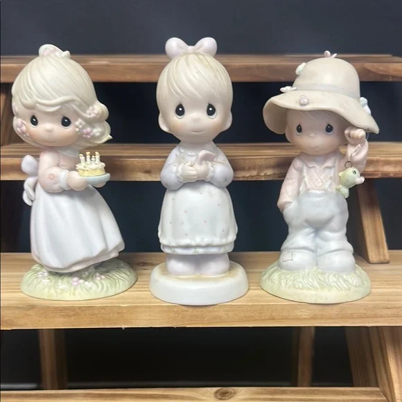 Precious Moments Pastel Figurine Trio - Picture 1 of 2